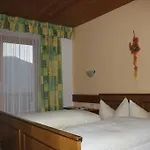 Berghof Πανσιόν 2*