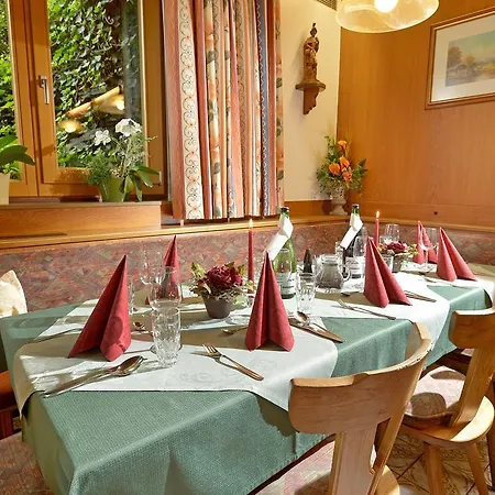 Gasthof Berghof Guest house 2*
