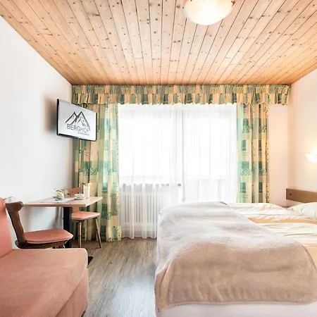 Gasthof Berghof Guest house 2*