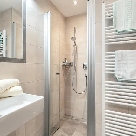 伯格霍夫旅馆 招待所